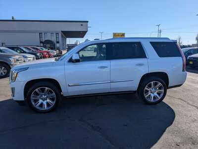2017 Cadillac Escalade, $25495. Photo 5