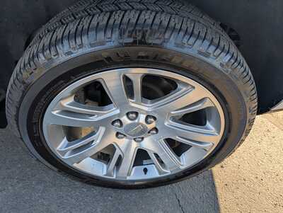 2017 Cadillac Escalade, $25495. Photo 9