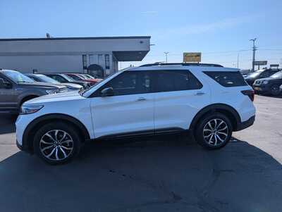 2020 Ford Explorer, $26495. Photo 5