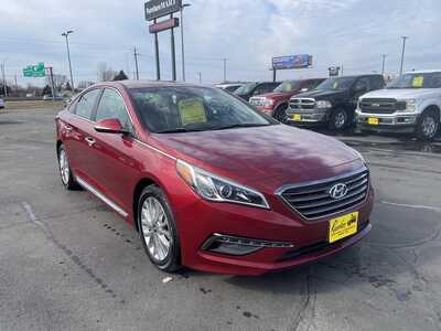 2015 Hyundai Sonata, $13495. Photo 2