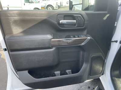 2022 Chevrolet 2500 Crew Cab, $33925. Photo 12