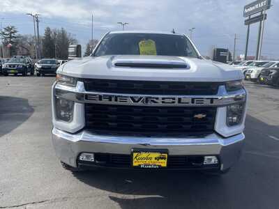 2022 Chevrolet 2500 Crew Cab, $33925. Photo 3