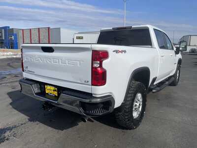2022 Chevrolet 2500 Crew Cab, $33925. Photo 8