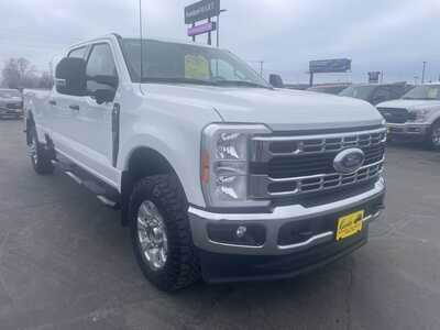 2023 Ford F350 Crew Cab, $43985. Photo 2