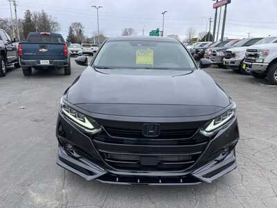 2021 Honda Accord, $25935. Photo 3
