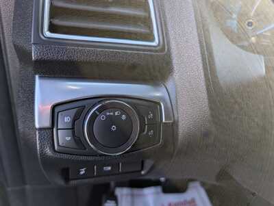 2019 Ford Explorer, $20000. Photo 11