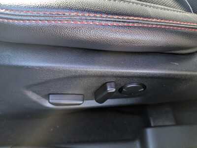 2019 Ford Explorer, $20000. Photo 9