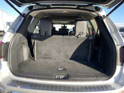 2018 Nissan Pathfinder, $15997. Photo 10