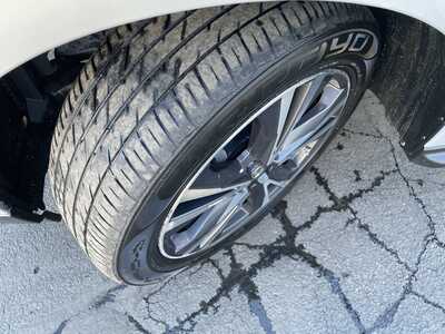 2018 Nissan Pathfinder, $15997. Photo 11