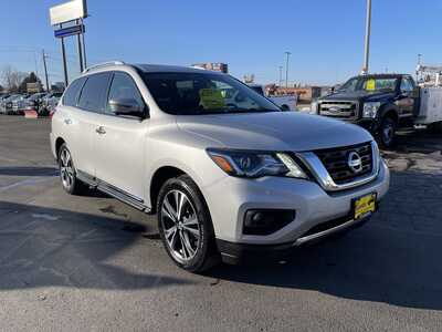 2018 Nissan Pathfinder, $15997. Photo 2