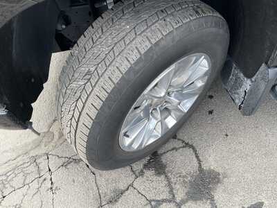 2024 Chevrolet 1500 Crew Cab, $42993. Photo 11