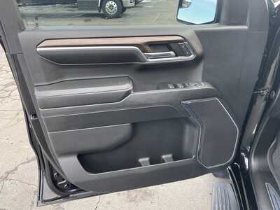 2024 Chevrolet 1500 Crew Cab, $42993. Photo 12