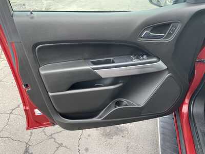 2015 Chevrolet Colorado Ext Cab, $17900. Photo 12