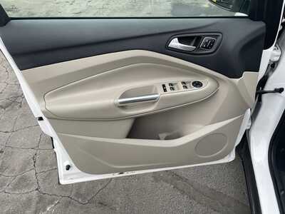 2018 Ford Escape, $15995. Photo 11