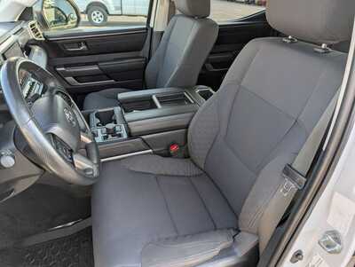 2022 Toyota Tundra Crew Cab, $40995. Photo 12