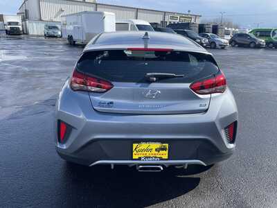 2019 Hyundai Veloster, $12977. Photo 7