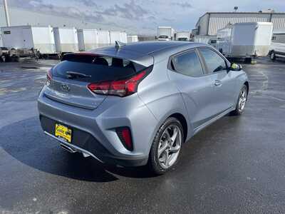 2019 Hyundai Veloster, $12977. Photo 8