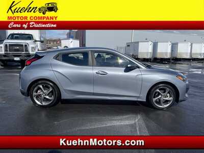 2019 Hyundai Veloster, $12977. Photo 1