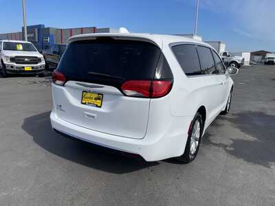 2018 Chrysler Pacifica, $14900. Photo 8