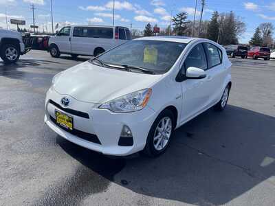 2014 Toyota Prius, $8995. Photo 4