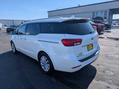 2016 Kia Sedona, $13987. Photo 6