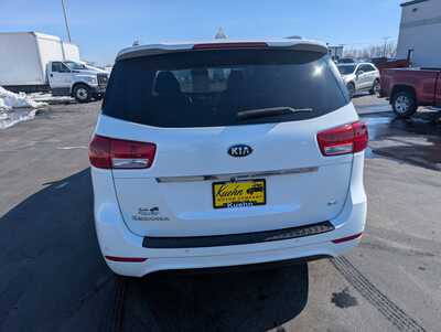 2016 Kia Sedona, $13987. Photo 7