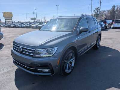 2019 Volkswagen Tiguan, $16937. Photo 4
