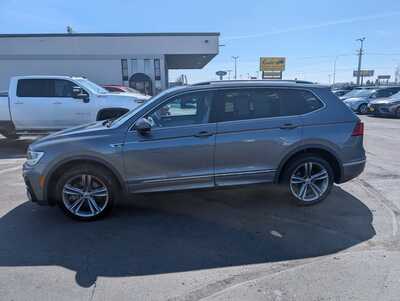 2019 Volkswagen Tiguan, $16937. Photo 5