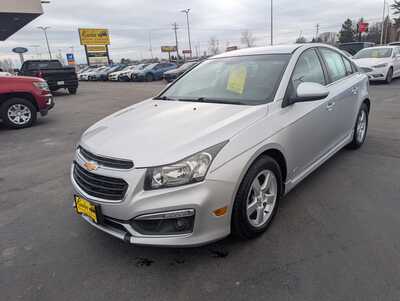 2016 Chevrolet Cruze, $9995. Photo 4