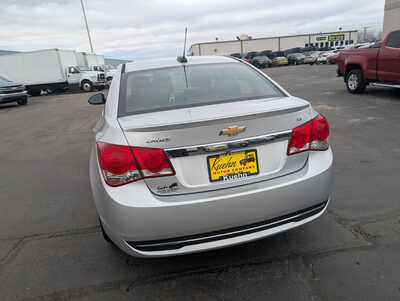 2016 Chevrolet Cruze, $9995. Photo 7