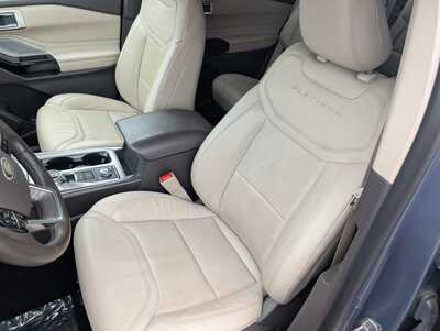 2021 Ford Explorer, $36985. Photo 12