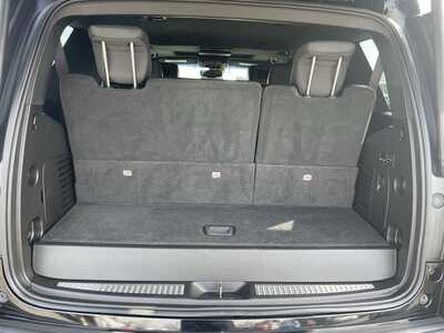 2016 Cadillac Escalade, $31985. Photo 9