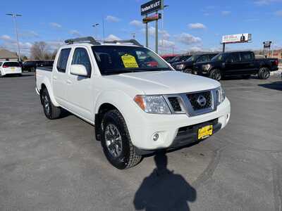 2017 Nissan Frontier, $14987. Photo 2