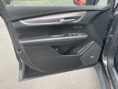 2017 Cadillac XT5, $16900. Photo 11