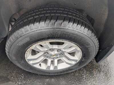 2015 Chevrolet Suburban, $16987. Photo 10