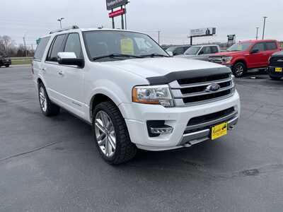 2017 Ford Expedition, $14995. Photo 2