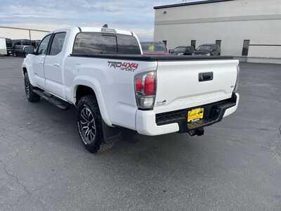 2020 Toyota Tacoma, $39967. Photo 6