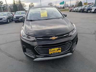 2021 Chevrolet Trax, $11993. Photo 3