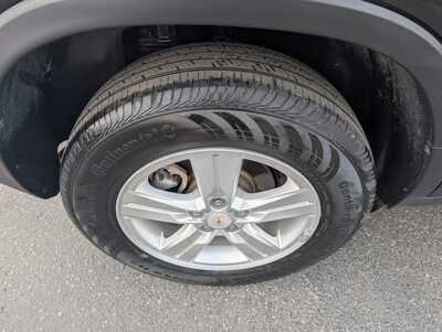 2021 Chevrolet Trax, $11993. Photo 9