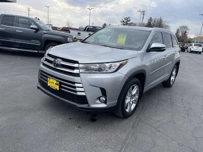 2017 Toyota Highlander, $19992. Photo 4