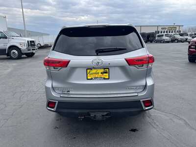 2017 Toyota Highlander, $19992. Photo 7