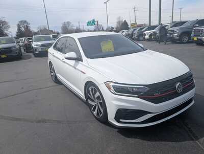 2021 Volkswagen Jetta, $18997. Photo 2