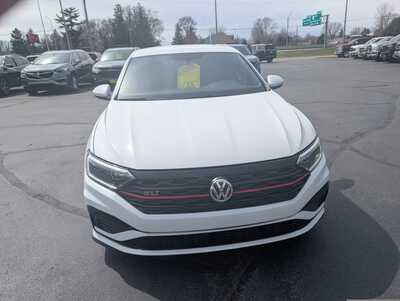 2021 Volkswagen Jetta, $18997. Photo 3