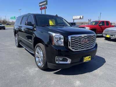 2018 GMC Yukon XL, $24985. Photo 2