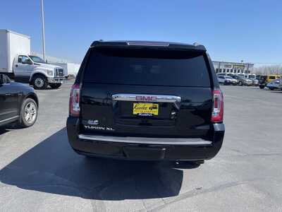 2018 GMC Yukon XL, $24985. Photo 7