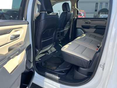 2021 RAM 1500 Crew Cab, $33947. Photo 4