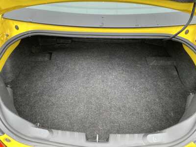 2015 Chevrolet Camaro, $27900. Photo 9