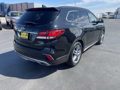 2017 Hyundai Santa Fe, $15337. Photo 8