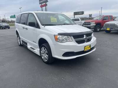 2019 Dodge Grand Caravan, $19987. Photo 2
