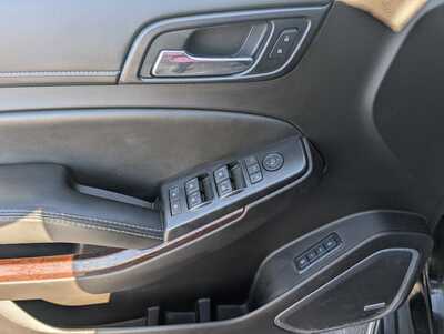 2017 GMC Yukon XL, $9495. Photo 10